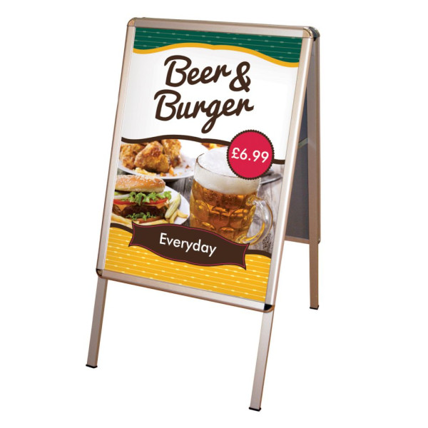 Μεταλλικά stands(1 x 0,70)